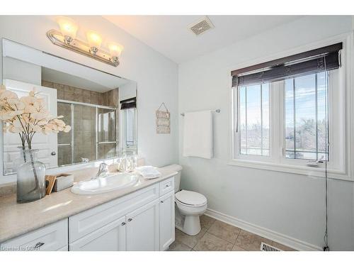 50 Wilkie Crescent, Guelph, ON - Indoor Photo Showing Bathroom