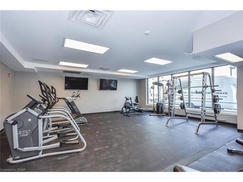 801-73 Arthur Street S, Guelph, ON - Indoor Photo Showing Gym Room