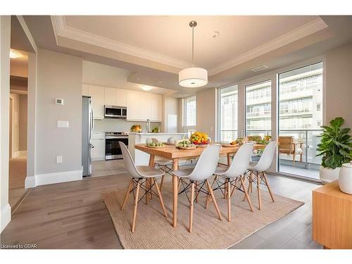 801-73 Arthur Street S, Guelph, ON - Indoor Photo Showing Dining Room