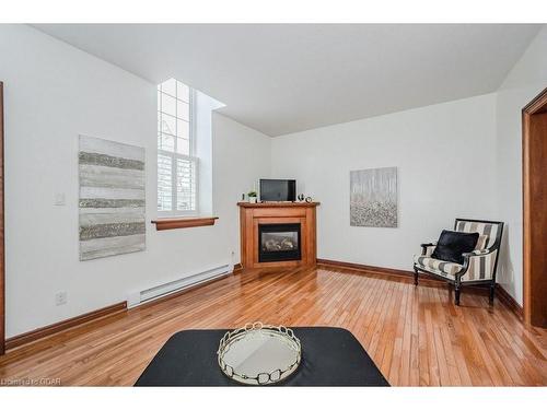 8-196 Arthur Street N, Guelph, ON - Indoor Photo Showing Living Room With Fireplace