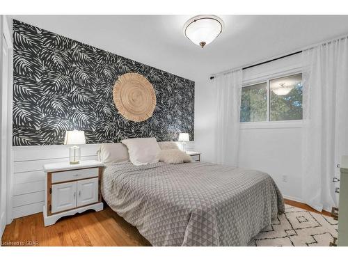 19 Birch Street, Guelph, ON - Indoor Photo Showing Bedroom