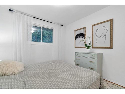 19 Birch Street, Guelph, ON - Indoor Photo Showing Bedroom