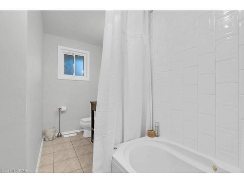 19 Birch Street, Guelph, ON - Indoor Photo Showing Bathroom