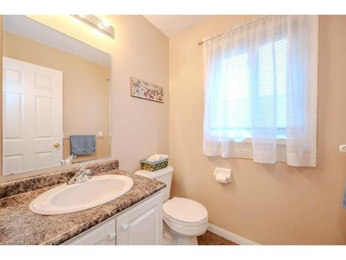 81 Windflower Drive, Kitchener, ON - Indoor Photo Showing Bathroom