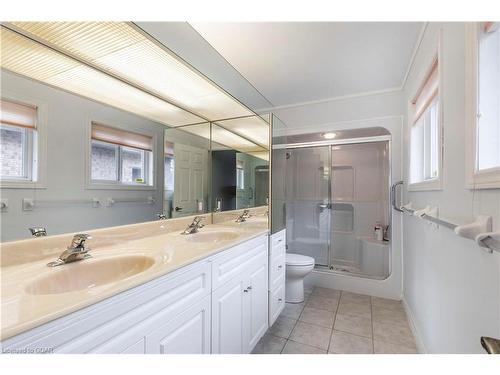 82 White Pine Way, Guelph, ON - Indoor Photo Showing Bathroom