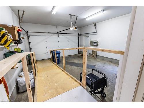 82 White Pine Way, Guelph, ON - Indoor Photo Showing Garage