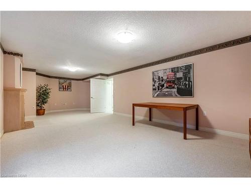 82 White Pine Way, Guelph, ON - Indoor Photo Showing Other Room