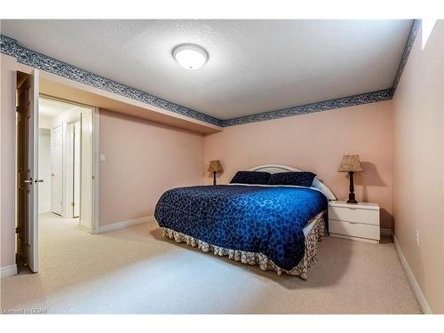 82 White Pine Way, Guelph, ON - Indoor Photo Showing Bedroom