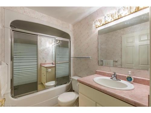 82 White Pine Way, Guelph, ON - Indoor Photo Showing Bathroom