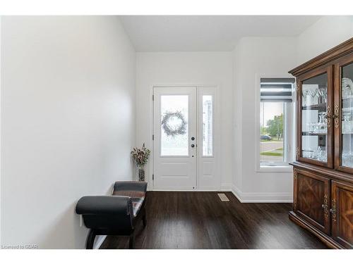 43 Ferris Circle, Guelph, ON - Indoor Photo Showing Other Room