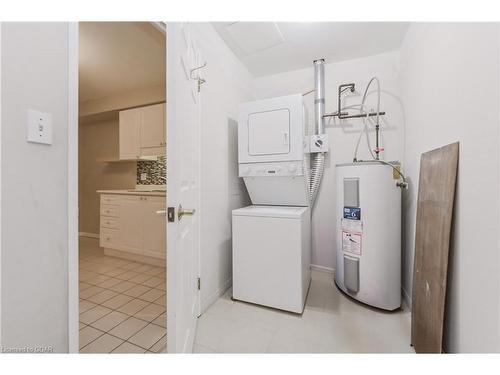 102-245 Queen Street West, Fergus, ON - Indoor Photo Showing Laundry Room