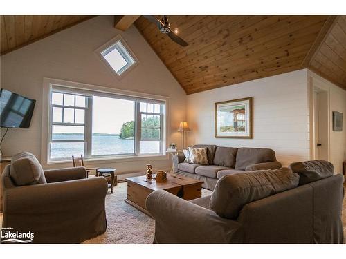 12 Ouno Island, Muskoka Lakes, ON - Indoor Photo Showing Living Room