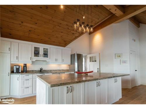 12 Ouno Island, Muskoka Lakes, ON - Indoor Photo Showing Kitchen With Upgraded Kitchen