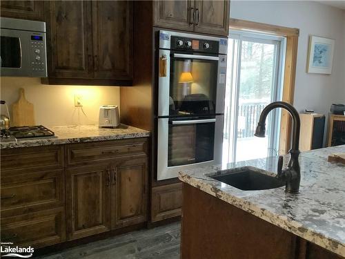 170 Niagara Road, Nipissing, ON - Indoor Photo Showing Kitchen With Upgraded Kitchen