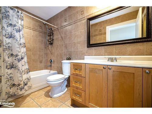 2059 Upper Big Chute Road, Coldwater, ON - Indoor Photo Showing Bathroom