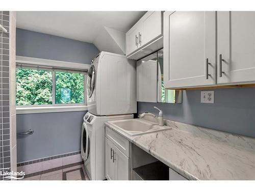 8870 County 93 Road, Midland, ON - Indoor Photo Showing Laundry Room