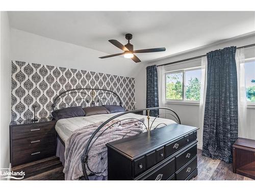 8870 County 93 Road, Midland, ON - Indoor Photo Showing Bedroom