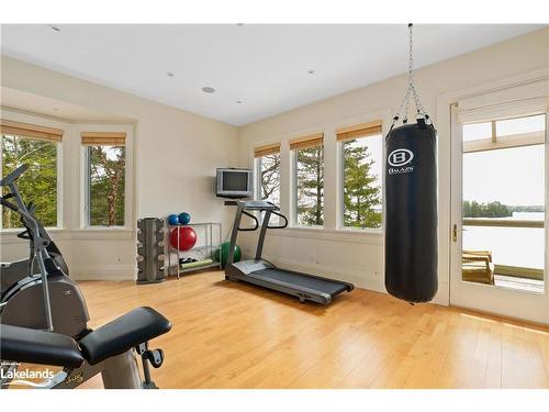 1250 Waldmere Road, Bracebridge, ON - Indoor Photo Showing Gym Room