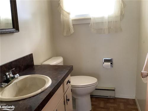 245 Maple Drive, Loring, ON - Indoor Photo Showing Bathroom