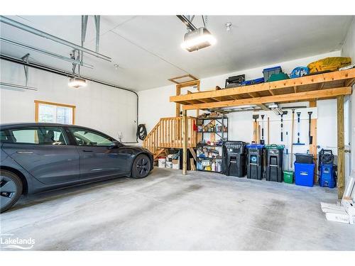 20 Trails End, Collingwood, ON - Indoor Photo Showing Garage