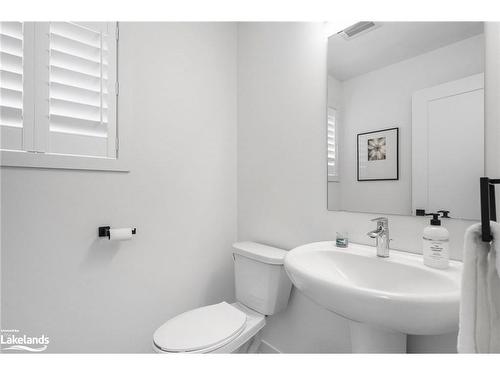15 Maidens Crescent, Collingwood, ON - Indoor Photo Showing Bathroom