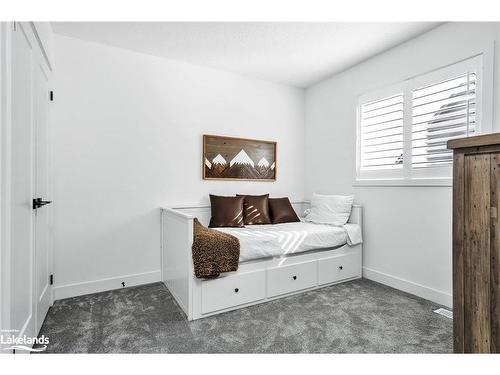 15 Maidens Crescent, Collingwood, ON - Indoor Photo Showing Bedroom