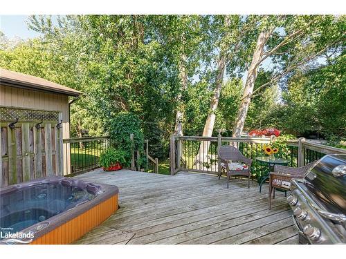 125 Pioneer Lane, The Blue Mountains, ON - Outdoor With Deck Patio Veranda