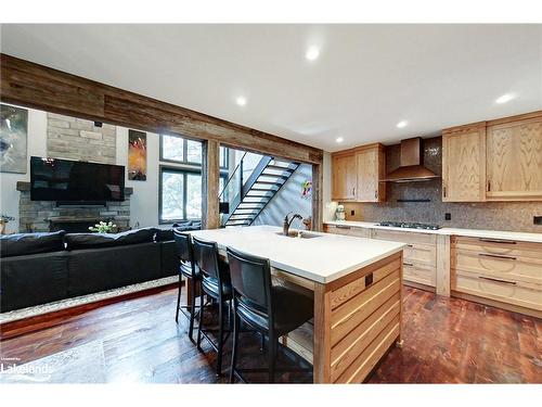 131 Wensley Drive, The Blue Mountains, ON - Indoor Photo Showing Kitchen