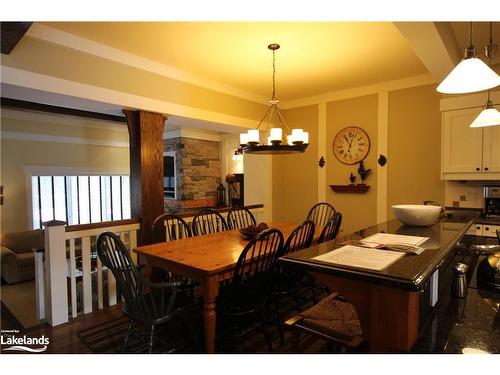 1020 Birch Glen V 11, W 5 Road, Baysville, ON - Indoor Photo Showing Dining Room