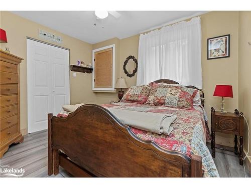 84 Lakeside Crescent, Mckellar, ON - Indoor Photo Showing Bedroom