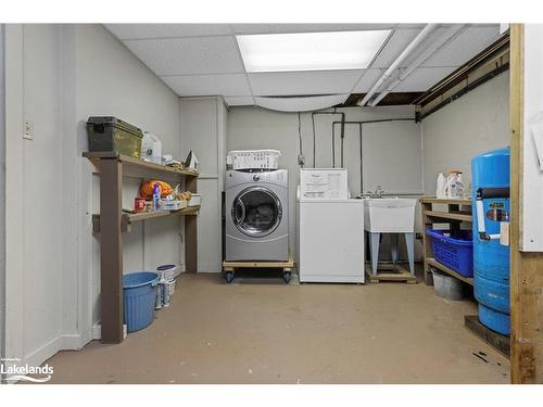 84 Lakeside Crescent, Mckellar, ON - Indoor Photo Showing Laundry Room