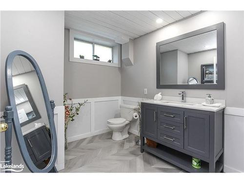 114 Wasaga Sands Drive, Wasaga Beach, ON - Indoor Photo Showing Bathroom