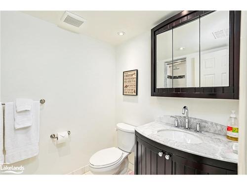 108-110 Fairway Court, The Blue Mountains, ON - Indoor Photo Showing Bathroom