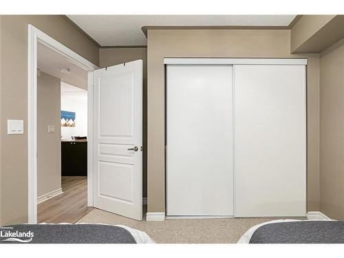 106-2 Brandy Lane Drive, Collingwood, ON - Indoor Photo Showing Bedroom