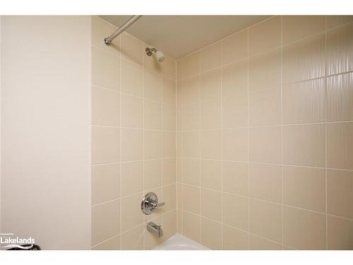106-2 Brandy Lane Drive, Collingwood, ON - Indoor Photo Showing Bathroom