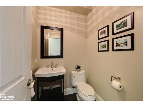 11 Forest Drive, Collingwood, ON - Indoor Photo Showing Bathroom