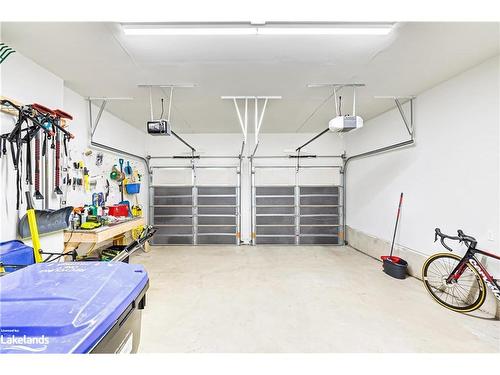 87 Mclean Avenue, Collingwood, ON - Indoor Photo Showing Garage