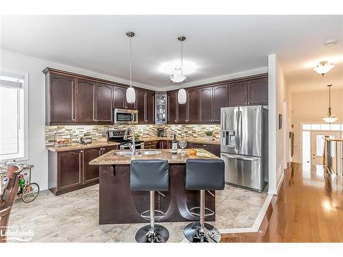 16 Marine View Drive, Collingwood, ON - Indoor Photo Showing Kitchen With Stainless Steel Kitchen With Upgraded Kitchen
