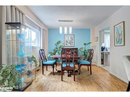 6872 Darcel Avenue, Mississauga, ON - Indoor Photo Showing Dining Room