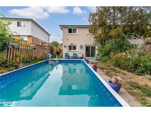 6872 Darcel Avenue, Mississauga, ON - Outdoor With In Ground Pool With Backyard With Exterior
