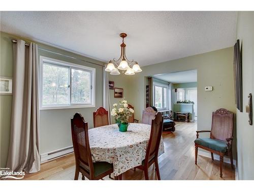 4295 Southwood Road, Torrance, ON - Indoor Photo Showing Dining Room
