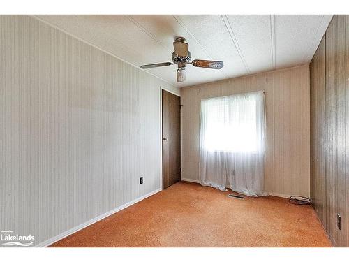 4 Circle Drive, Lindsay, ON - Indoor Photo Showing Other Room