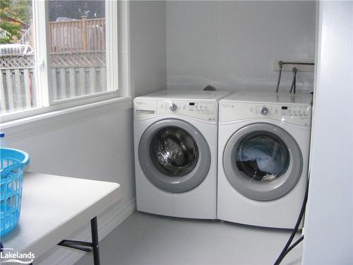 12 Riverdale Drive, Wasaga Beach, ON - Indoor Photo Showing Laundry Room