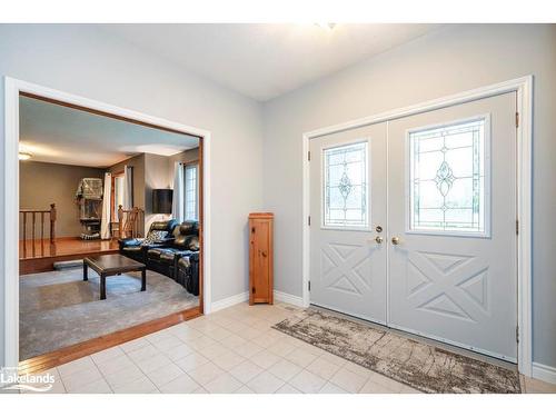 4060 10Th Side Road, Bradford, ON - Indoor Photo Showing Other Room