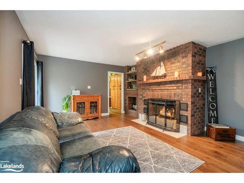 4060 10Th Side Road, Bradford, ON - Indoor Photo Showing Living Room With Fireplace