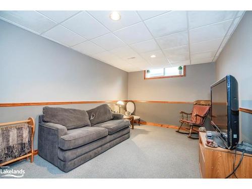 4060 10Th Side Road, Bradford, ON - Indoor Photo Showing Basement