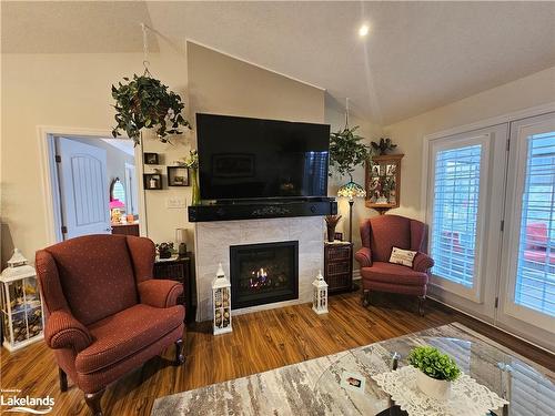 157 New York Avenue, Wasaga Beach, ON - Indoor Photo Showing Living Room With Fireplace