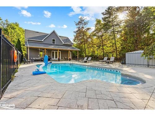 7833 Poplar Sideroad, Clearview, ON - Outdoor With In Ground Pool With Deck Patio Veranda With Backyard