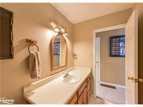 234 North Shore Drive, Tiny, ON - Indoor Photo Showing Bathroom