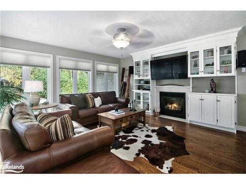 136 Algonquin Drive, Meaford, ON - Indoor Photo Showing Living Room With Fireplace